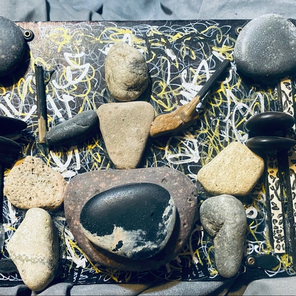 Southern California desert Rock Art - Picture 2 of 3